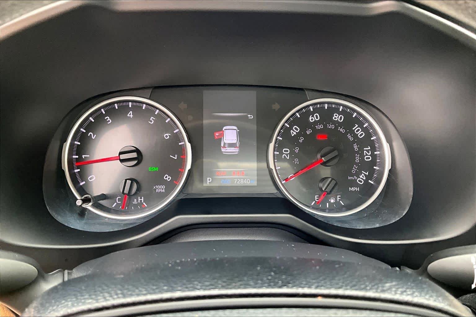 Used 2020 Super White Toyota XLE image 27