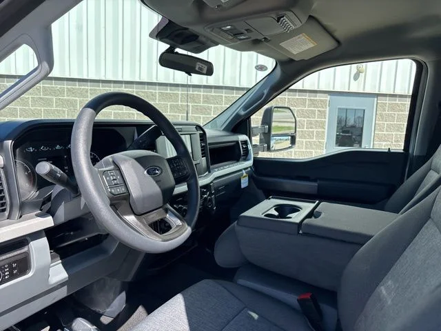 New 2026 Oxford White Ford F-250® XL image 18