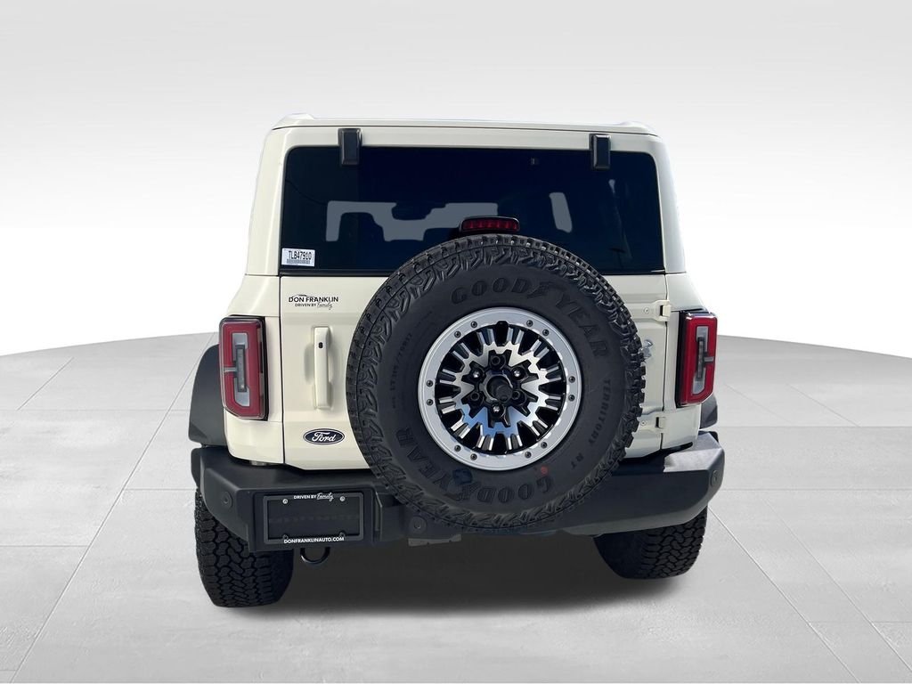 New 2026 Wimbledon White Ford Outer Banks® image 4