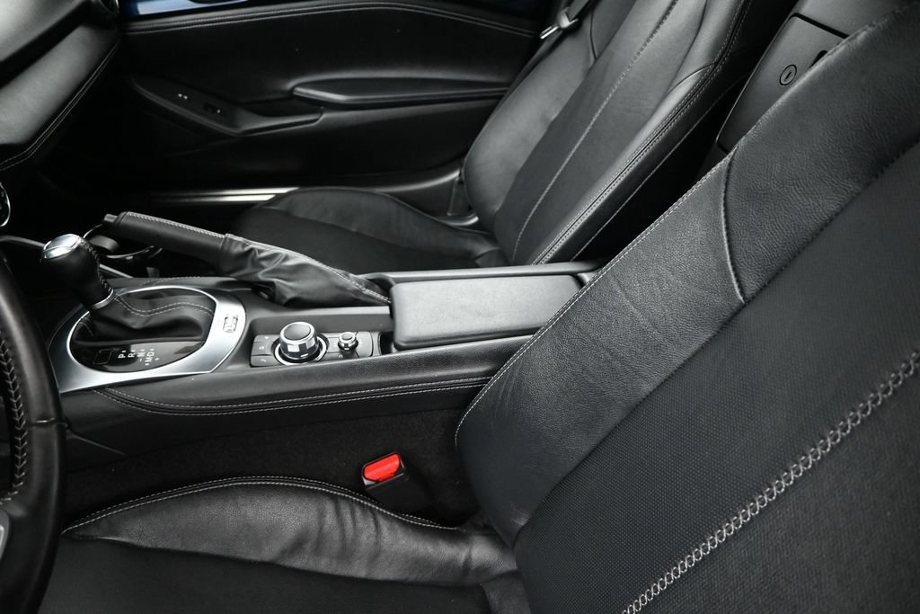 Certified Used 2025 Blue Mazda Grand Touring image 10