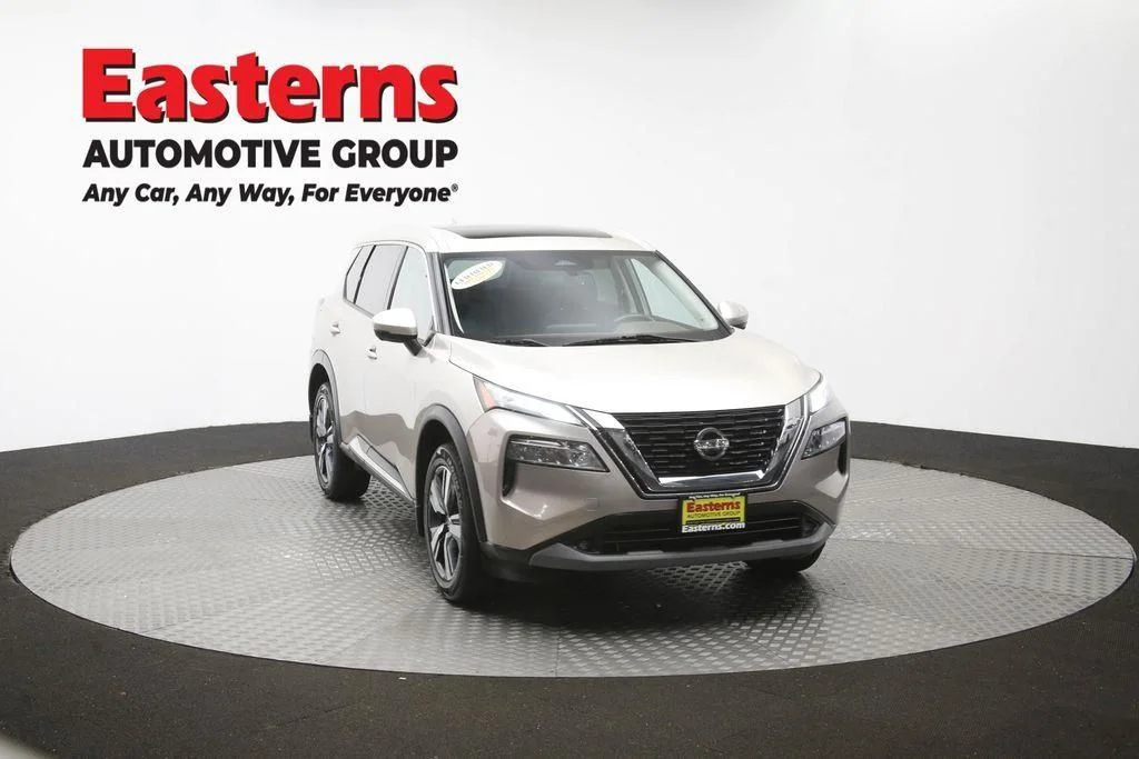 Used 2021 Gold Nissan SL image 55