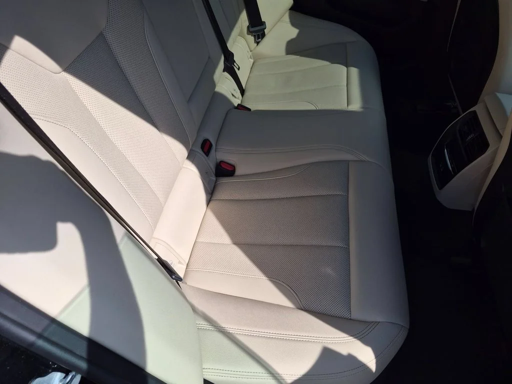 Used 2024 Black BMW M50 image 30