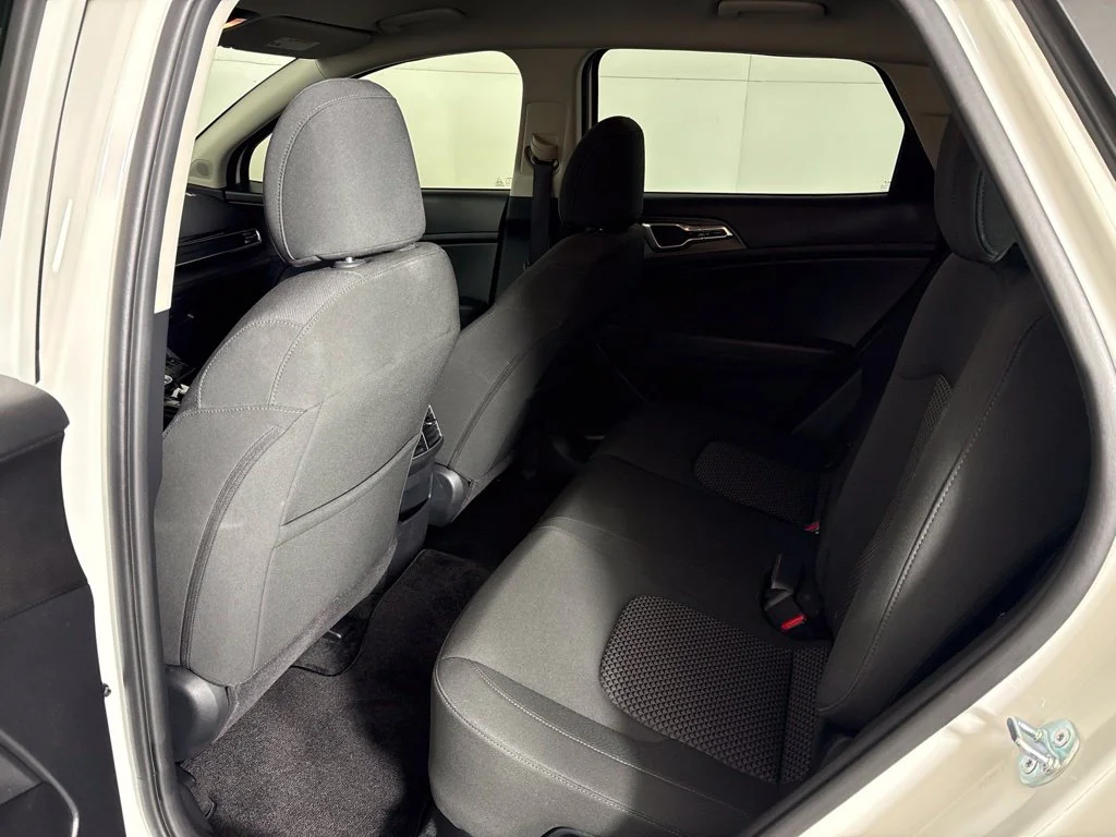 Used 2023 White Kia LX image 21