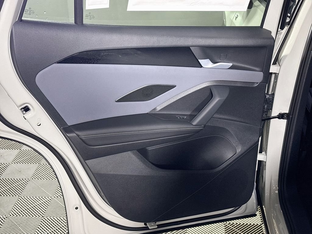 New 2026 Sandstone Volkswagen SE R-Line Black image 19