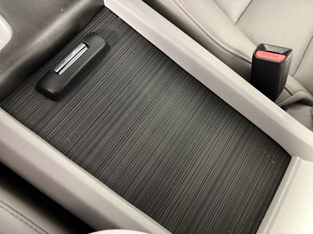 Used 2020  Honda EX-L image 15