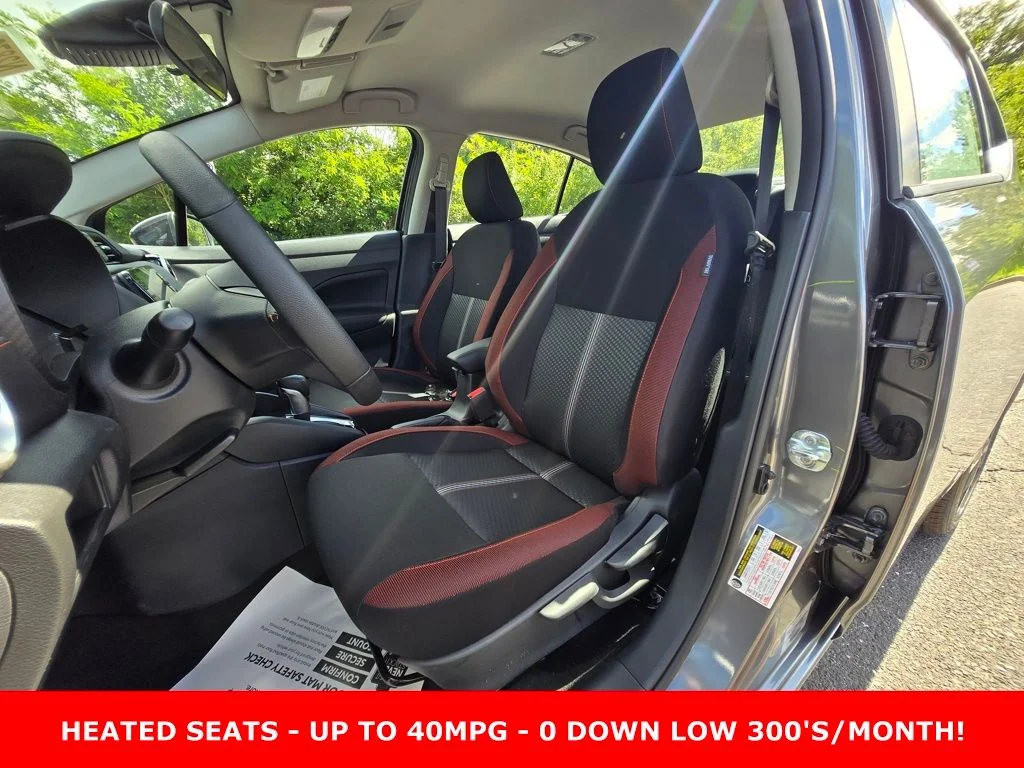 2025 Nissan Versa Sedan SR - Photo 9