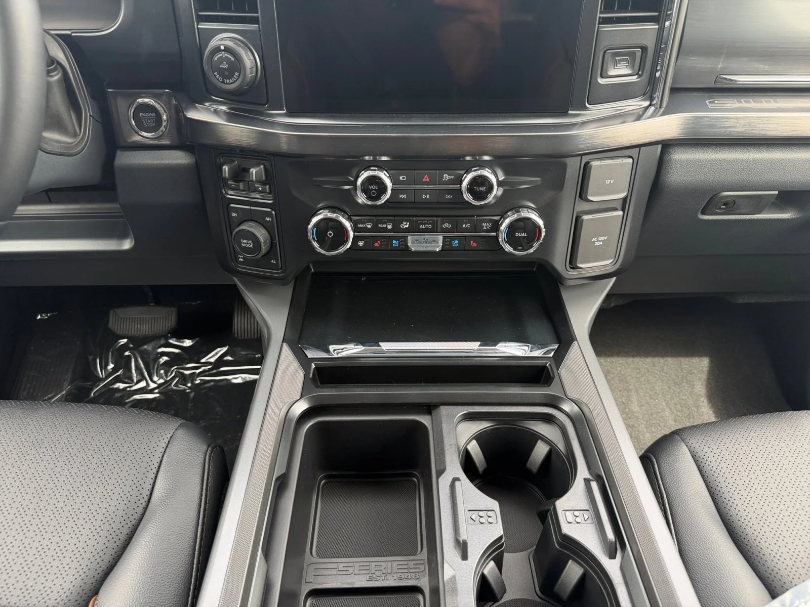 New 2026 Glacier Gray Metallic Tri-Coat Ford LARIAT image 12