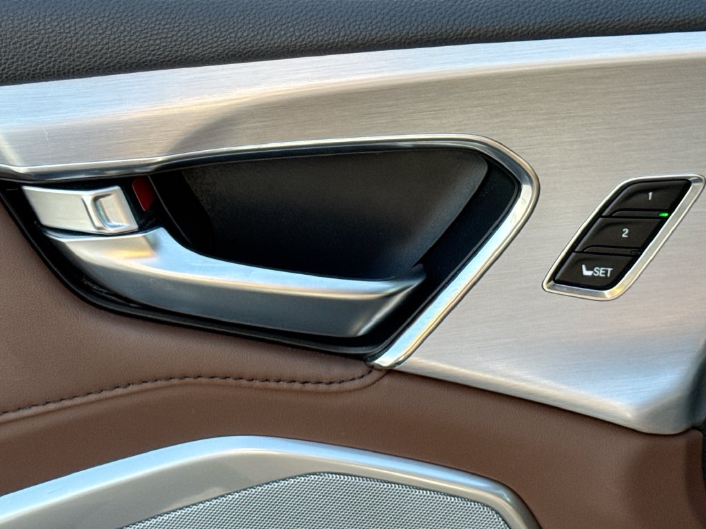 Used 2021  Acura Technology Package image 18