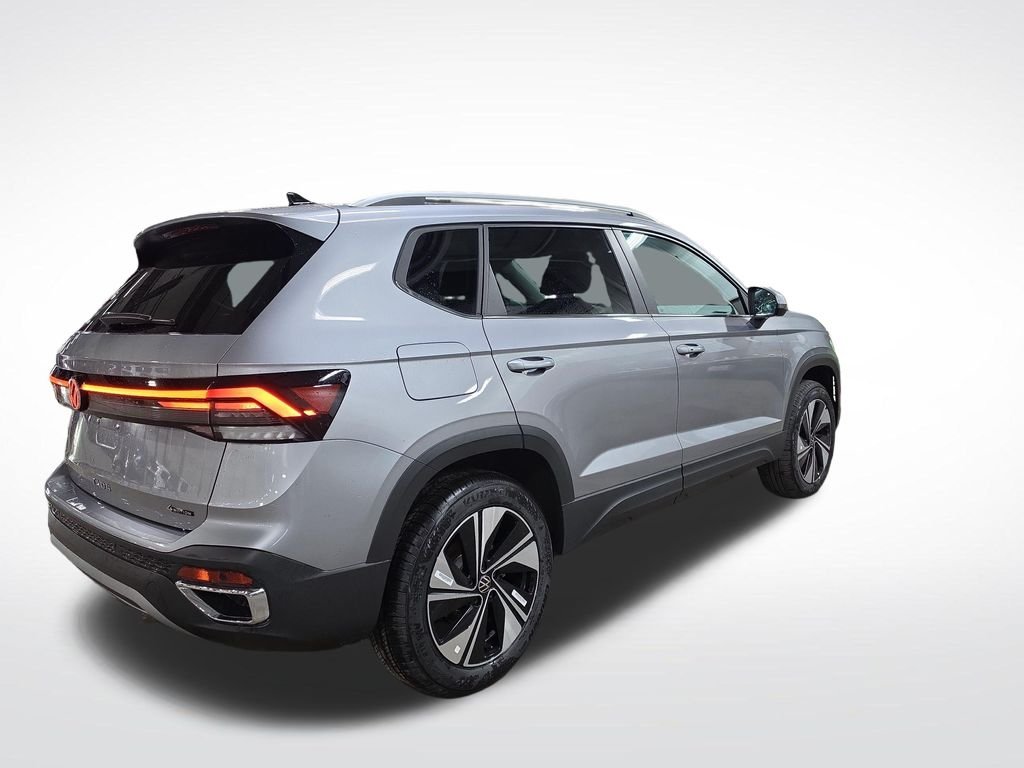 New 2026 Silver Volkswagen 1.5T SE image 5