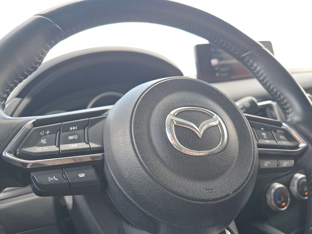 Used 2022 White Mazda 2.5 S image 23