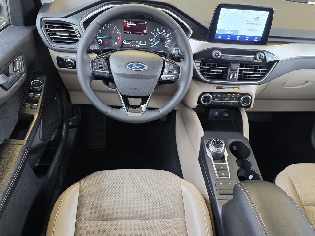 Used 2022 White Ford SEL image 12