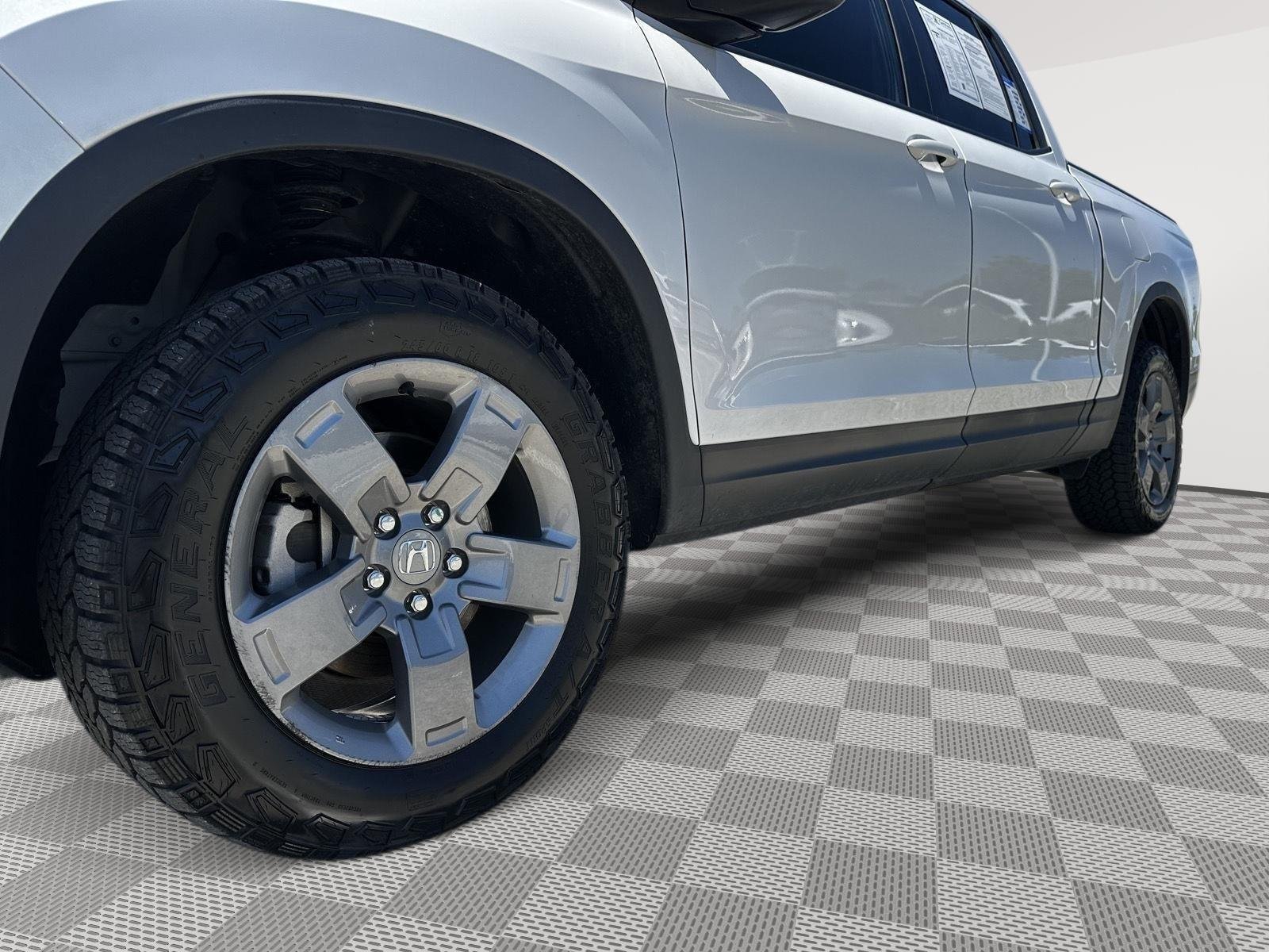2025 Honda Ridgeline TrailSport - Photo 6