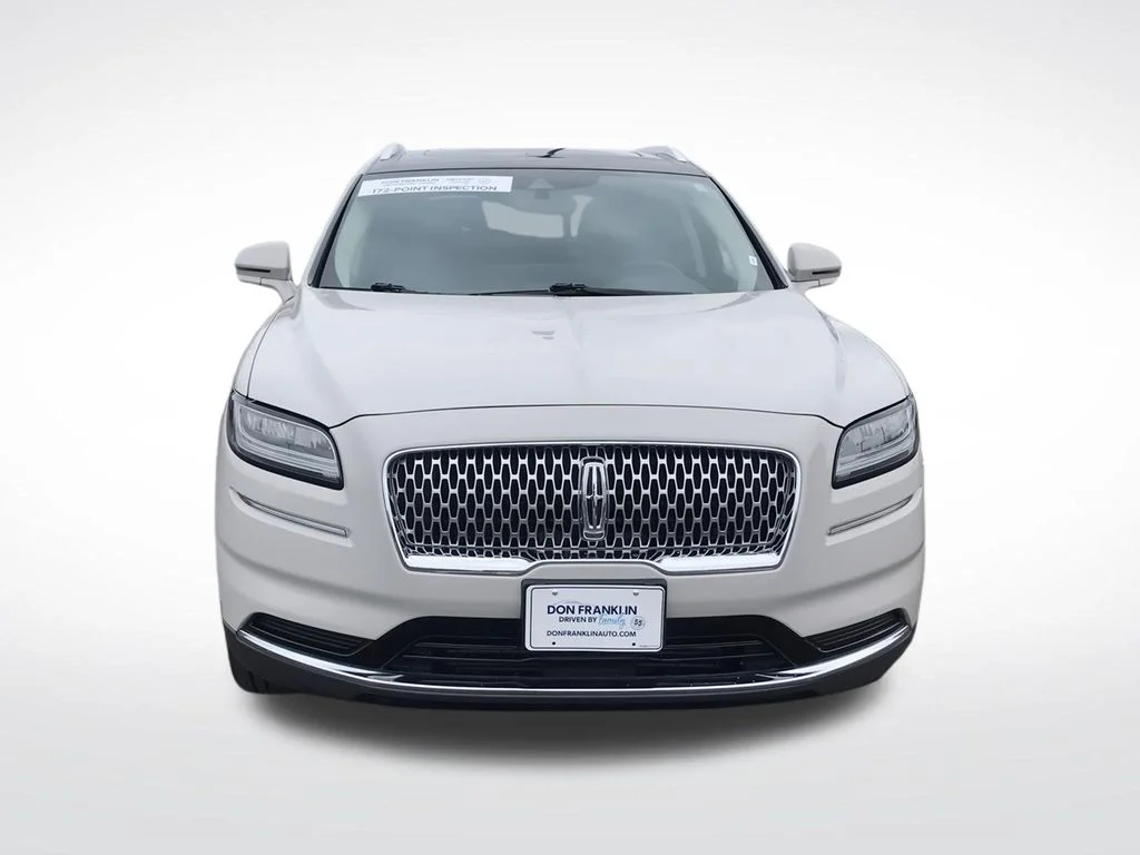 Used 2022 White Lincoln Reserve image 4