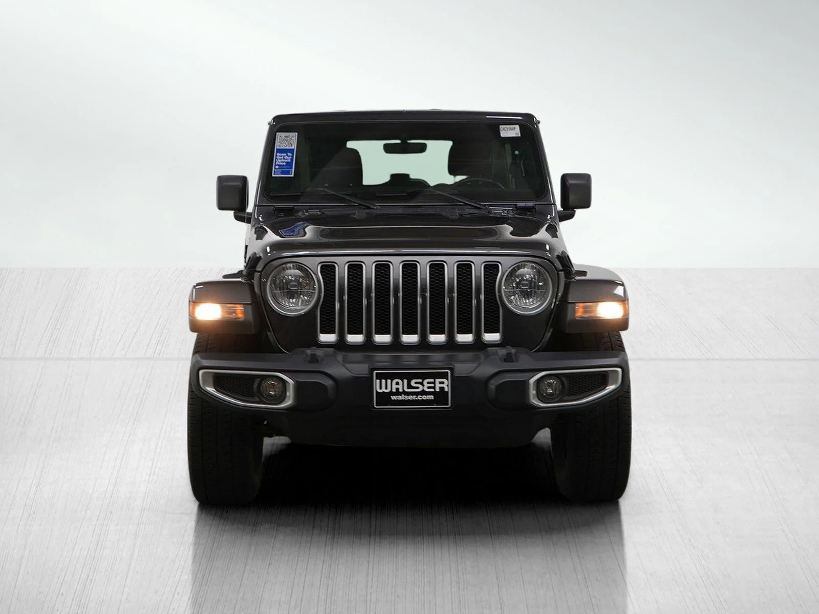 Used 2023 Granite Crystal Metallic Clearcoat Jeep Sahara image 8
