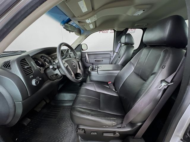 Used 2013 Silver GMC SLE image 10