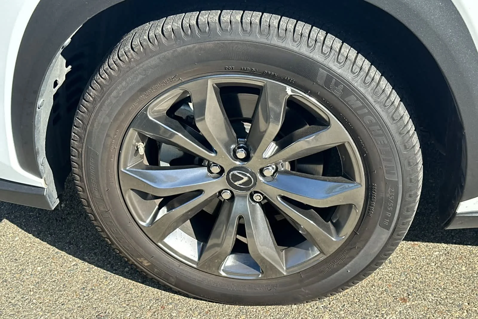 Used 2019 White Lexus F SPORT image 22