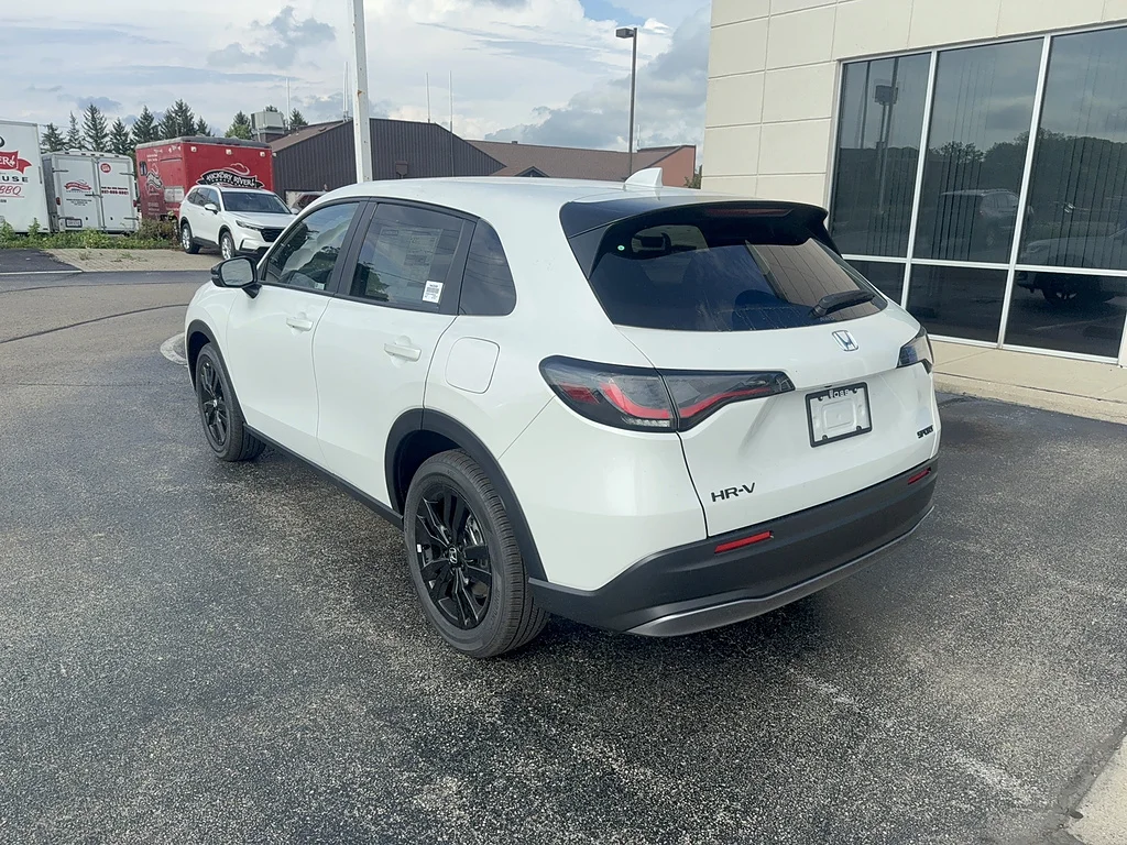 2027 Honda HR-V Sport, photo 7 of 12
