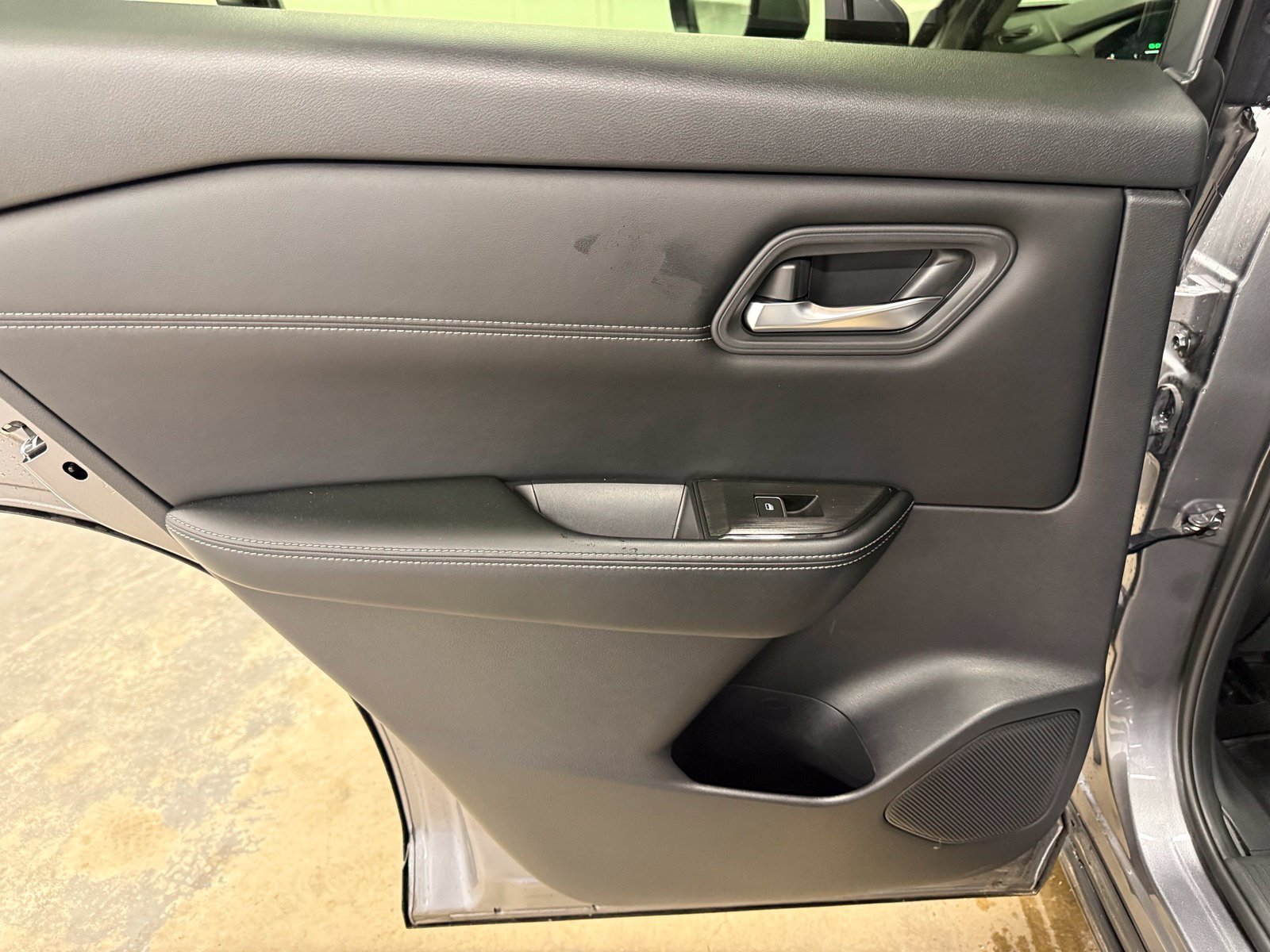 Used 2025 Gray Nissan SL image 24