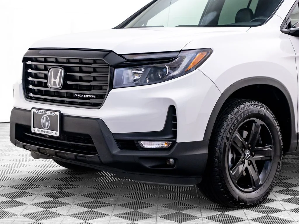Certified Used 2023 White Honda Black Edition image 38