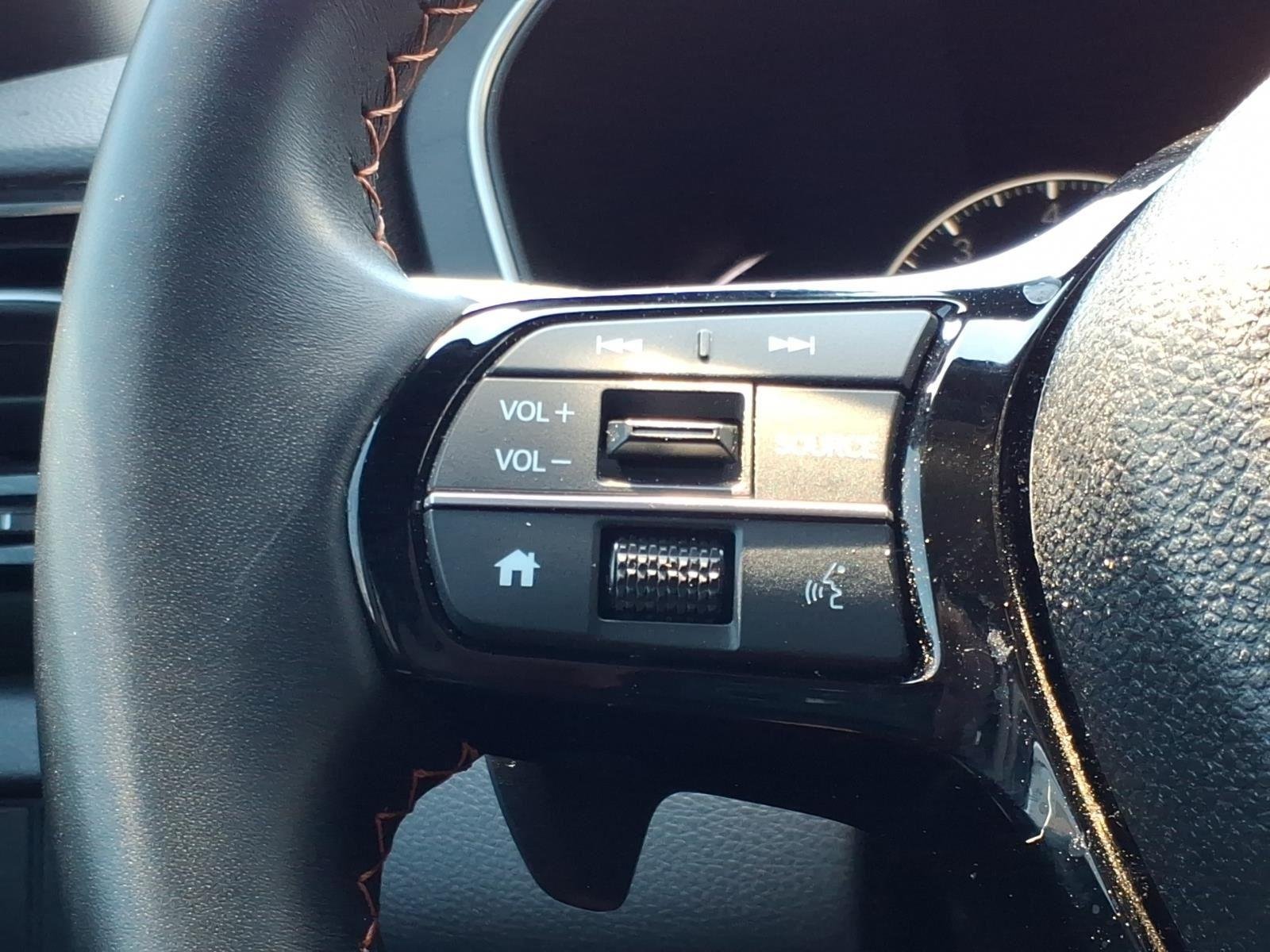 Used 2025  Honda Sport image 25