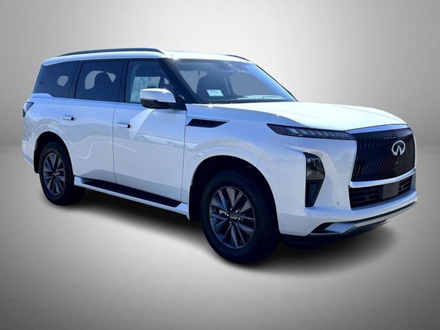 New 2026 RADIANT WHITE INFINITI Pure 4WD image 3