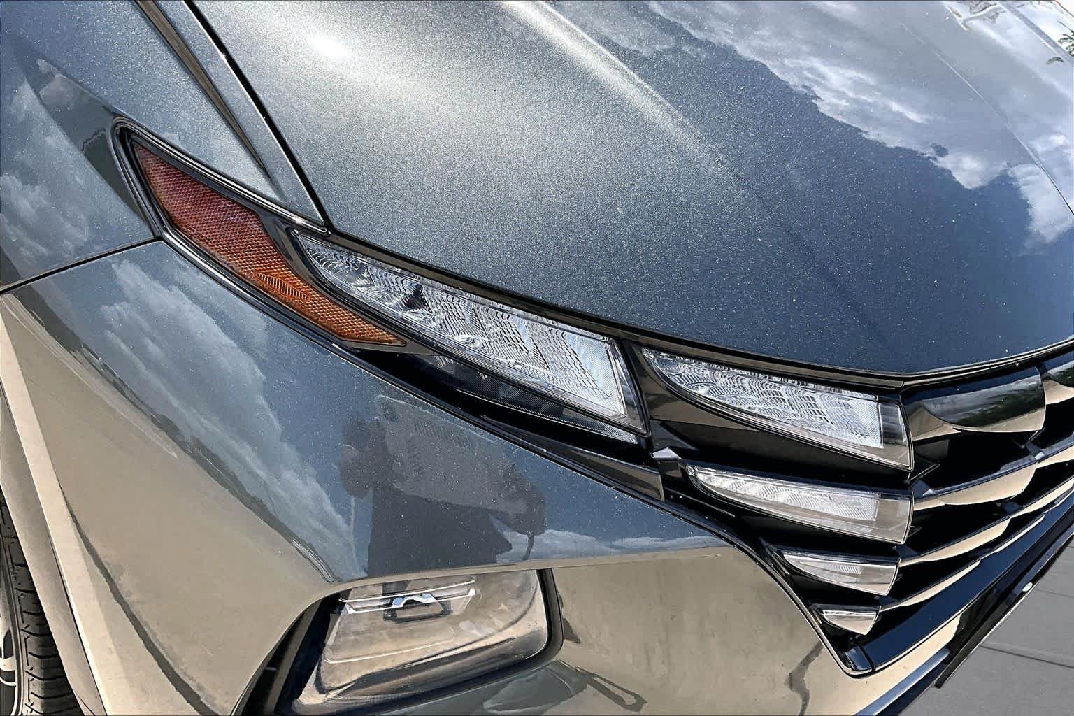 Used 2023 Amazon Gray Hyundai SEL image 26