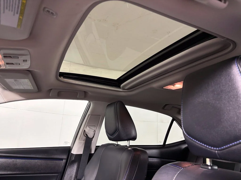 Used 2018 Gray Toyota SE image 18