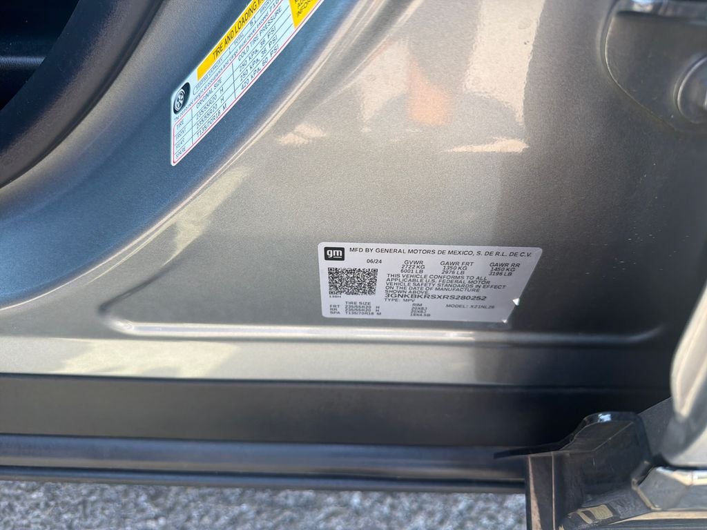 Used 2024 Gray Chevrolet RS image 24