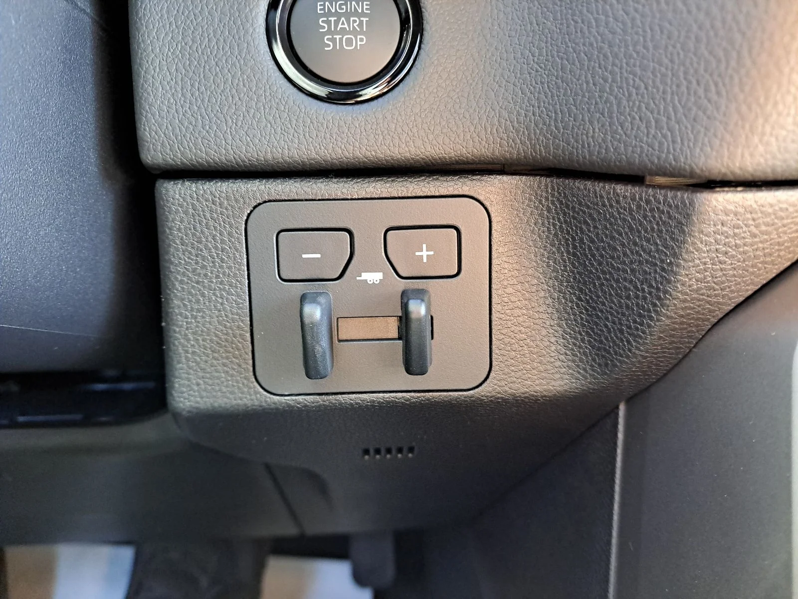 2026 Toyota Tundra Limited - Photo 43