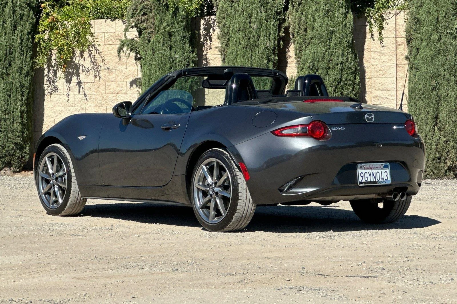 Used 2023 Machine Gray Metallic Mazda Grand Touring image 7
