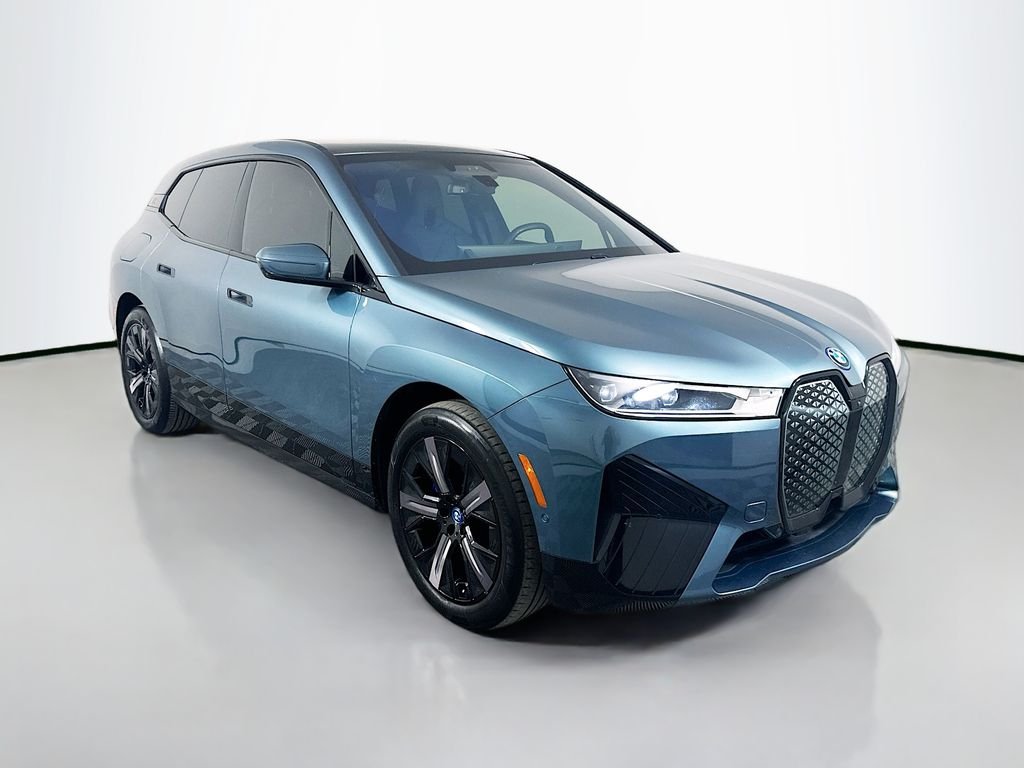 Used 2024 Blue BMW xDrive50 image 3