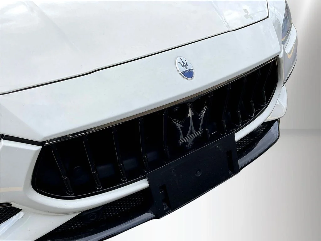 Used 2023 Bianco Maserati Modena Q4 image 30
