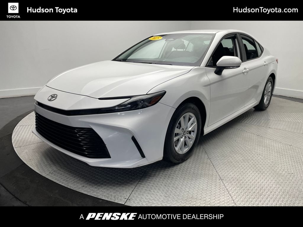 2025|Toyota|Camry|LE|4D Sedan