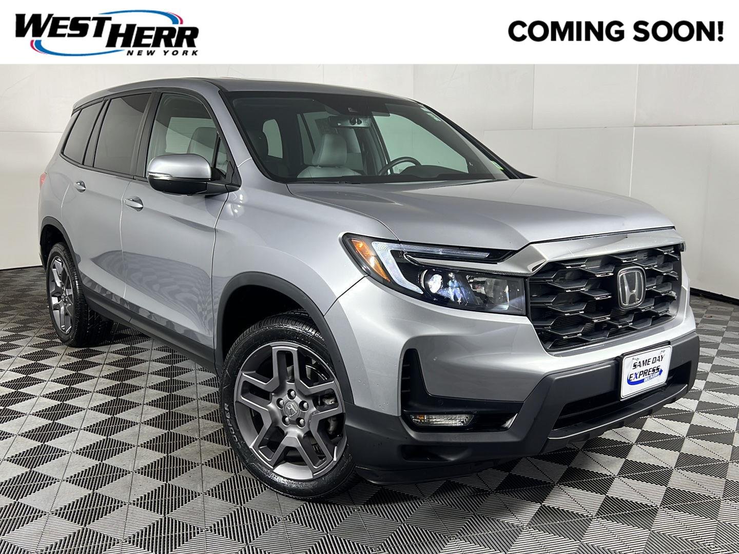 Used 2023 Lunar Silver Metallic Honda EX-L image 1