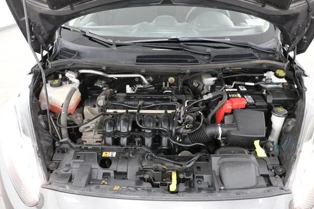 Used 2017 Gray Ford SE image 40