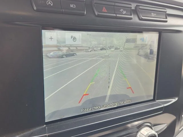 Used 2022 White Ford XLT image 22