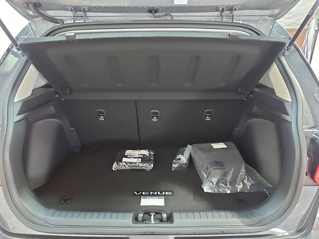 Used 2026 Ecotronic Gray Hyundai SEL image 11