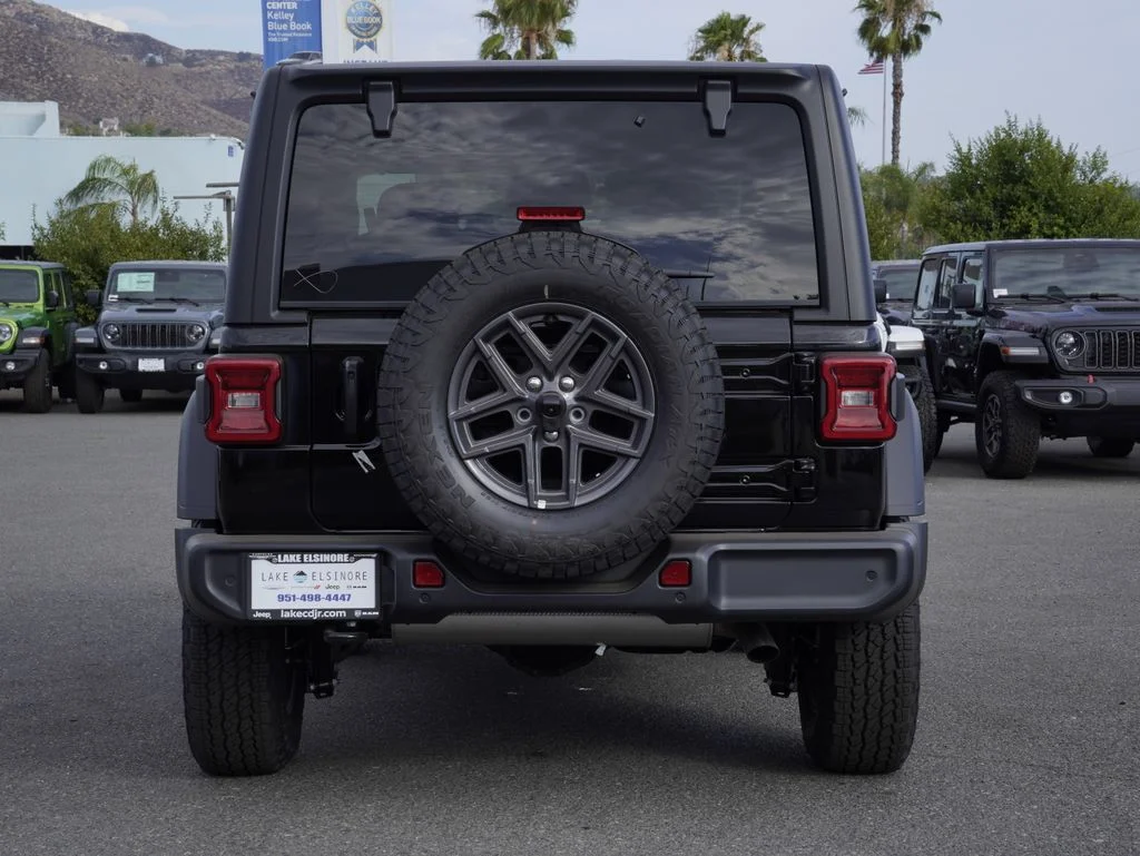 New 2026 Black Clear-Coat Exterior Paint Jeep Sport S image 5