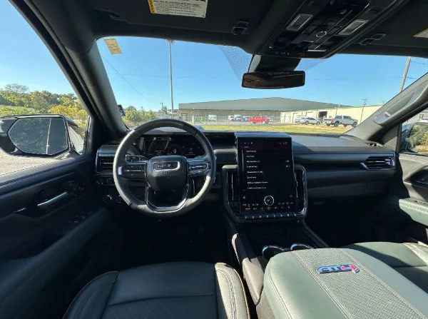 Used 2026 Summit White GMC AT4 image 10