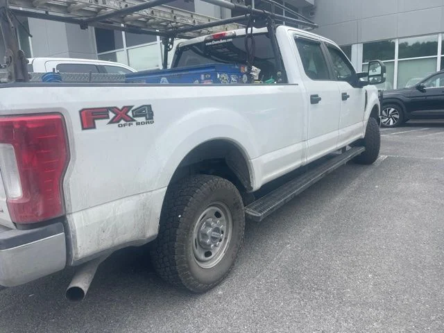Used 2018 White Ford XL image 5