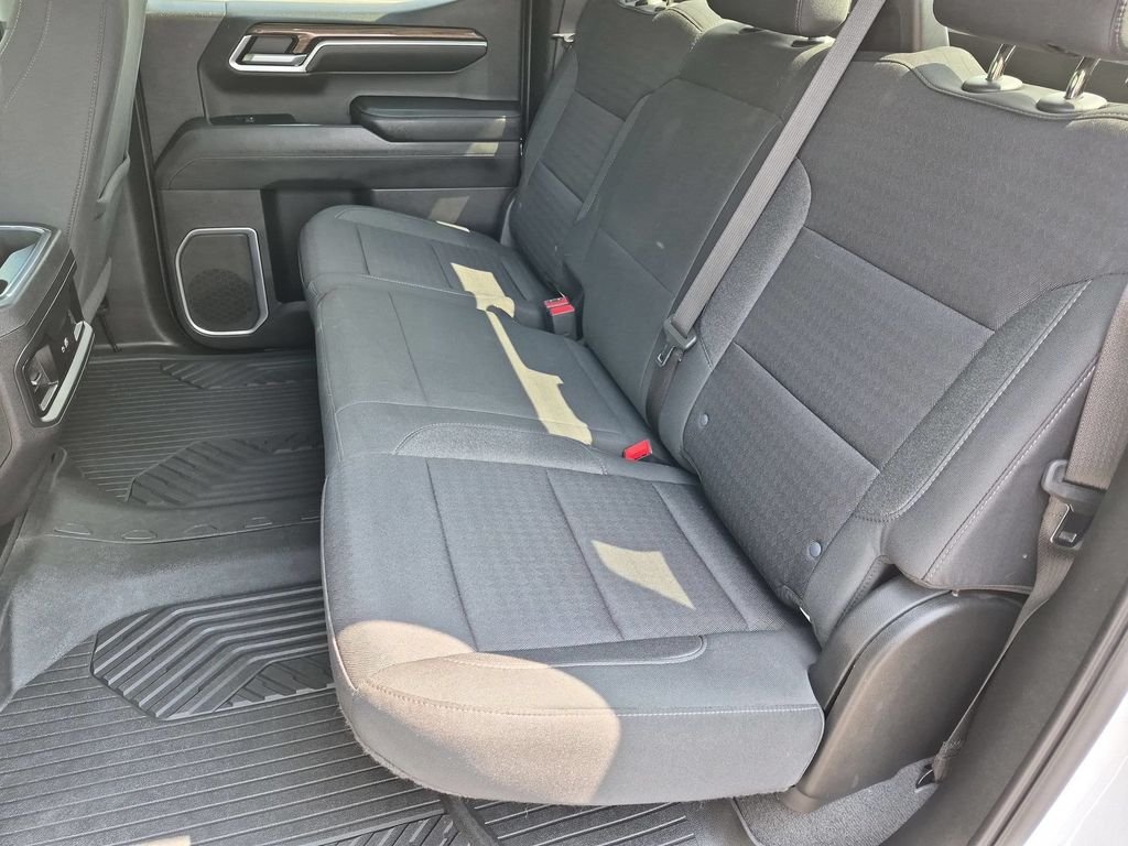 Used 2022  Chevrolet RST image 20