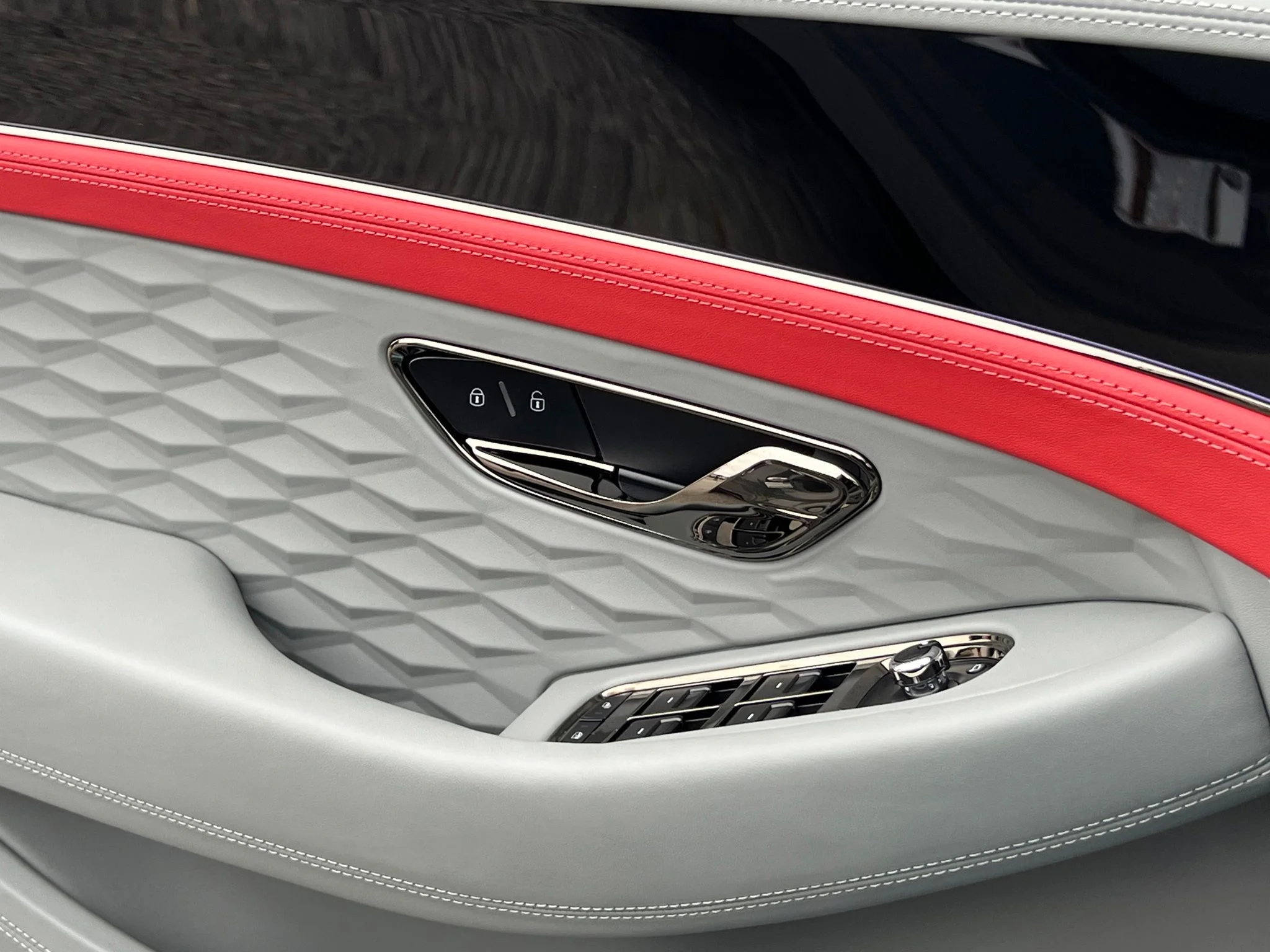New 2026 Gray Bentley  image 32