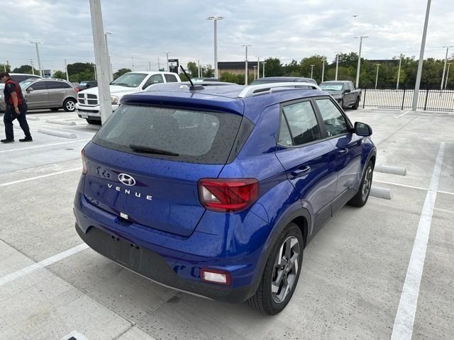 Used 2025 Blue Hyundai SEL image 6