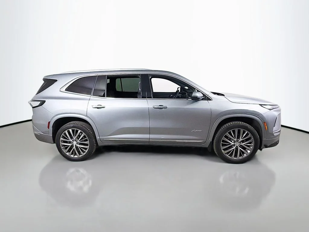 Used 2026 Gray Buick Avenir image 5