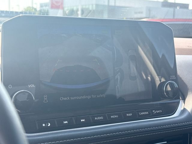 Used 2021 Black Nissan SL image 20