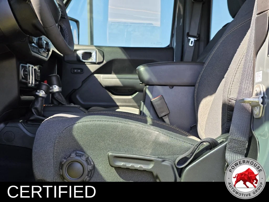 Used 2025 Gray Jeep Sport S image 23