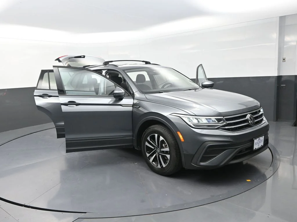 Used 2023 Gray Volkswagen 2.0T S image 31