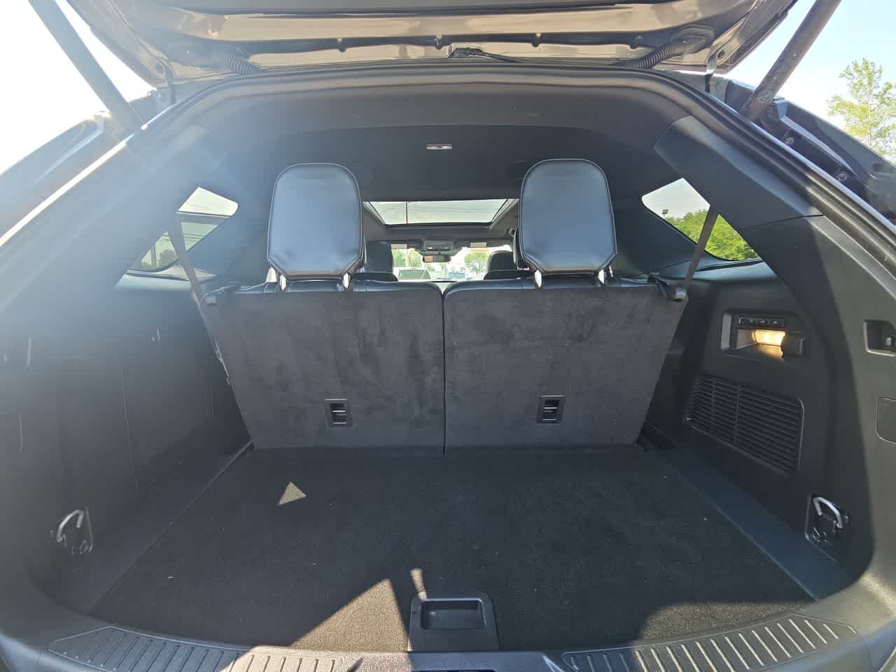 2026 Ford Explorer ST - Photo 16