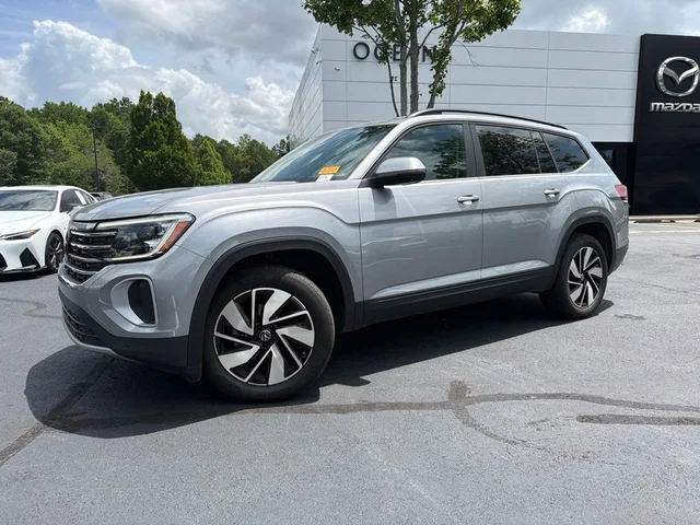 2024 Volkswagen Atlas 2.0T SE w/Technology