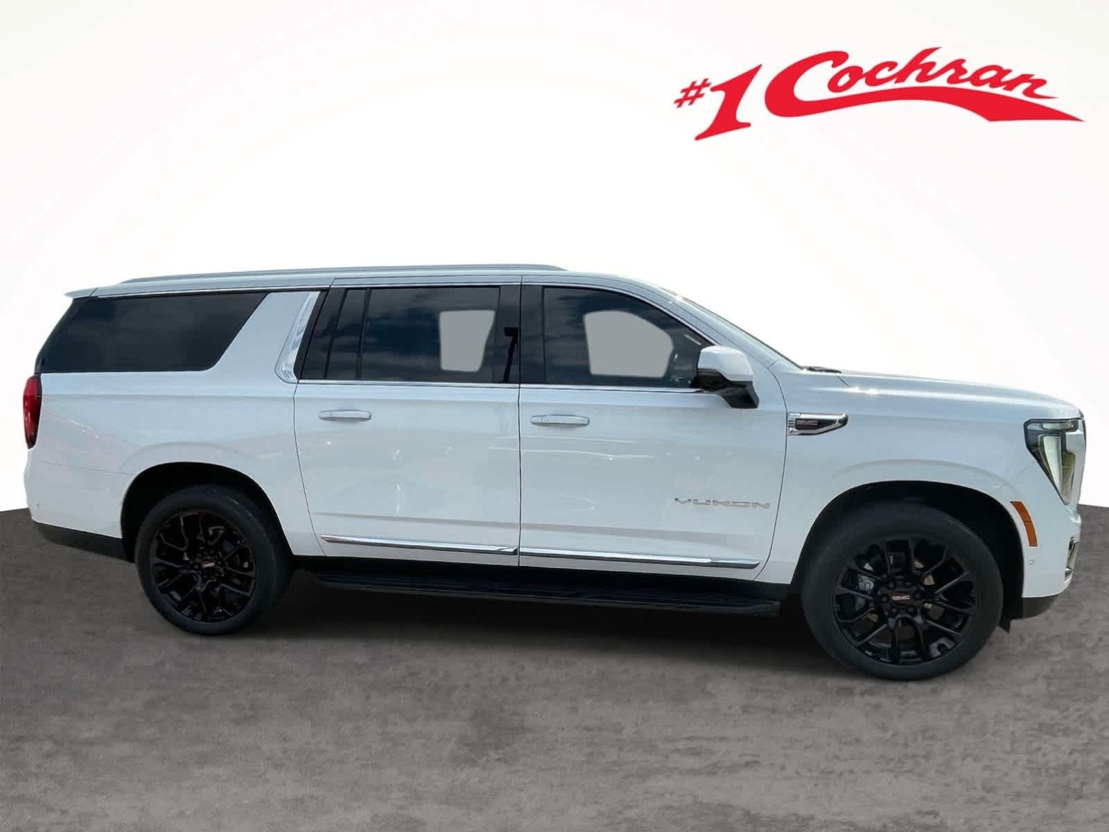 Used 2025 Summit White GMC Elevation image 6